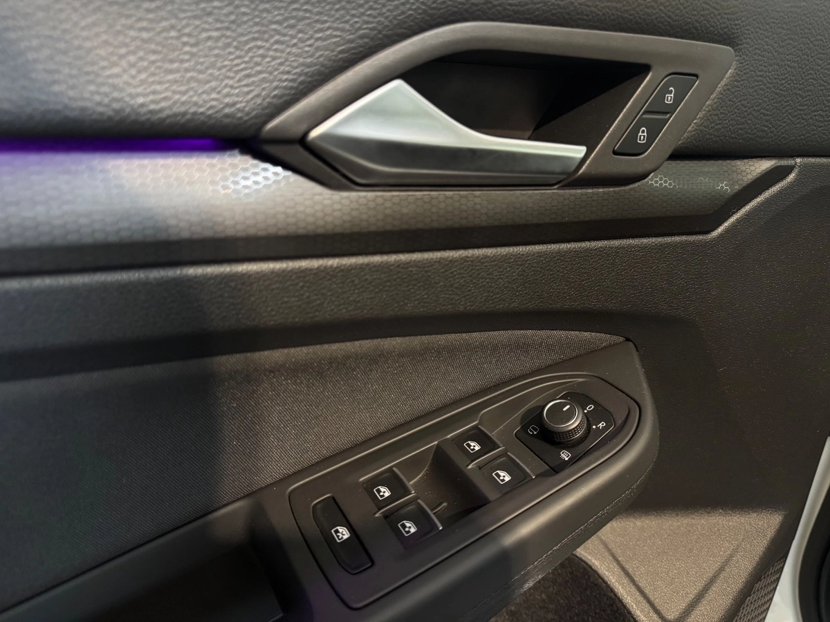 Volkswagen Golf - photo 16