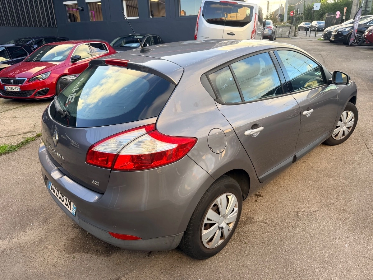 Renault Megane - photo 7