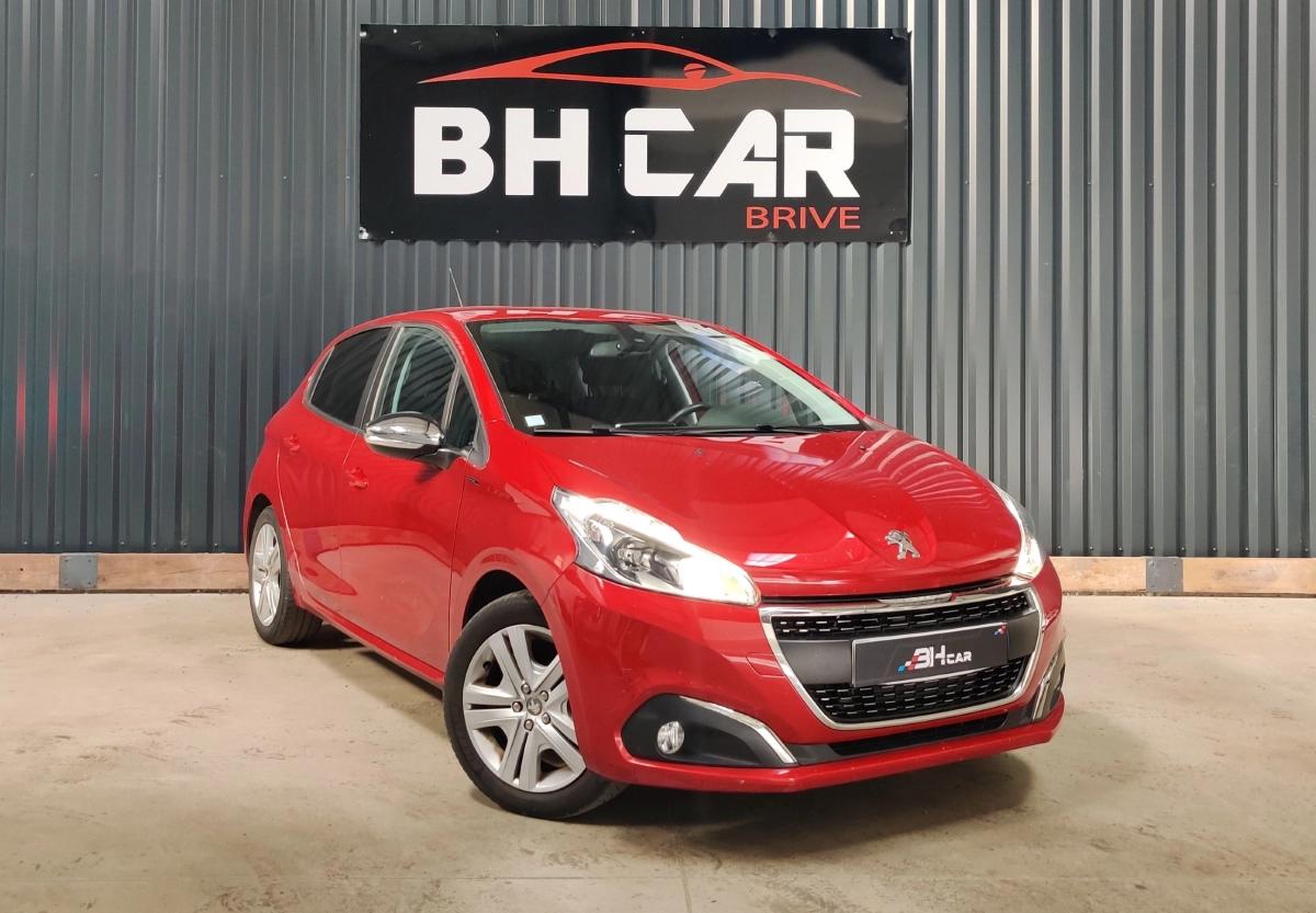Image: Peugeot 208 1.2 PURETECH 82 ch SIGNATURE BVM5