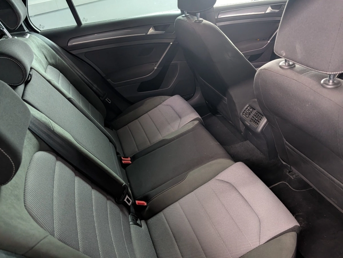 Volkswagen Golf - photo 10