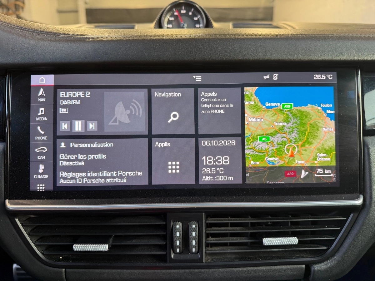 Porsche Cayenne - photo 21