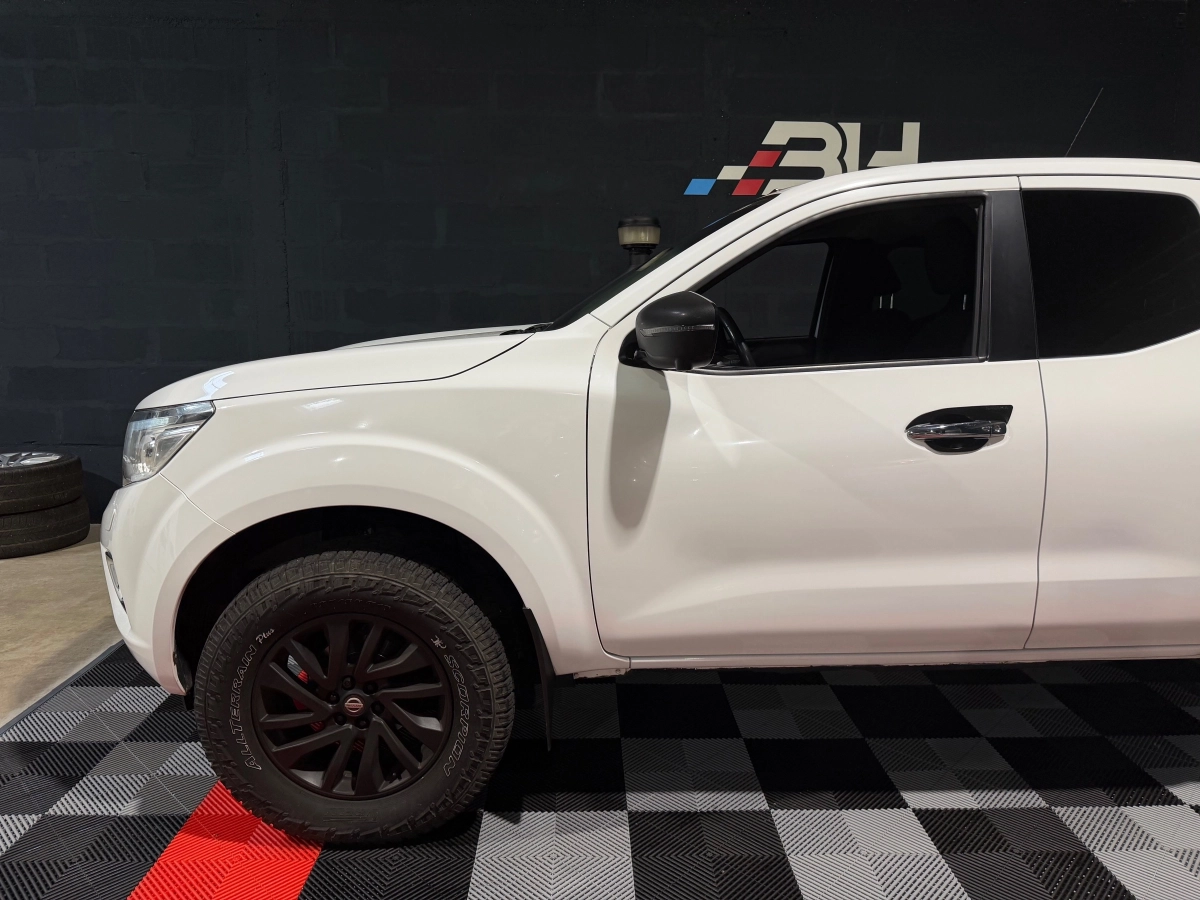 Nissan Np300 Navara - photo 24