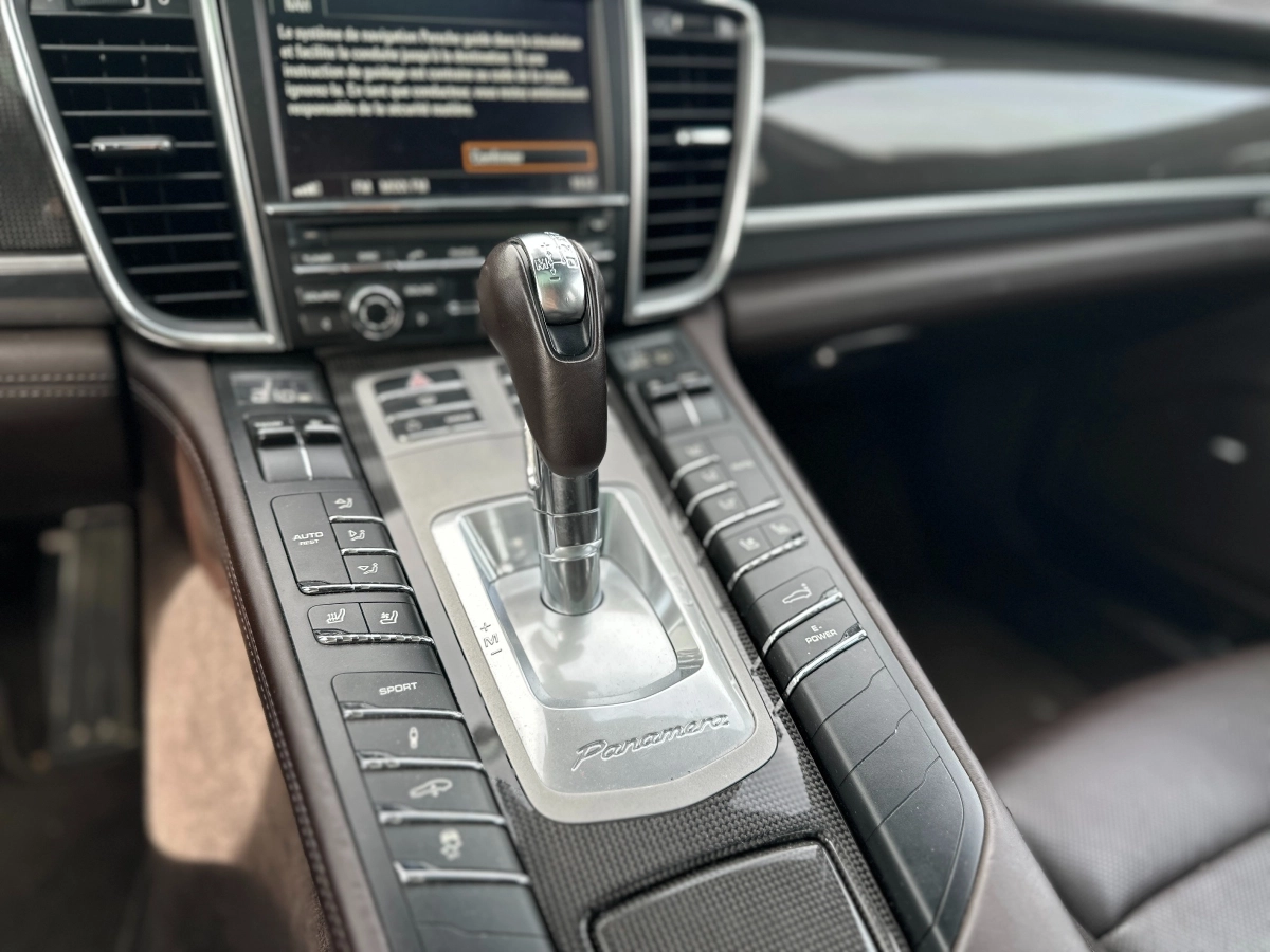 Porsche Panamera - photo 21