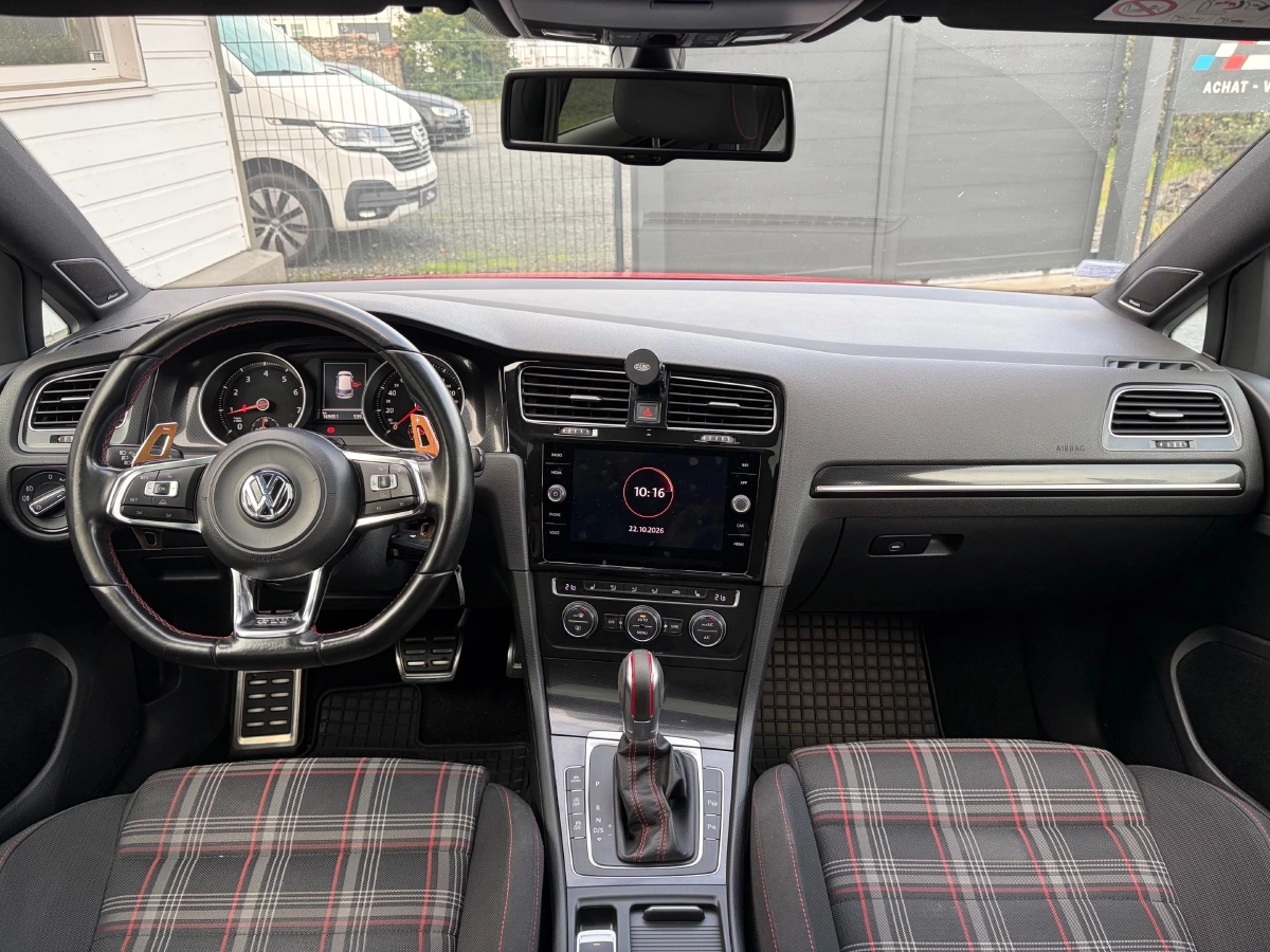 Volkswagen Golf - photo 7