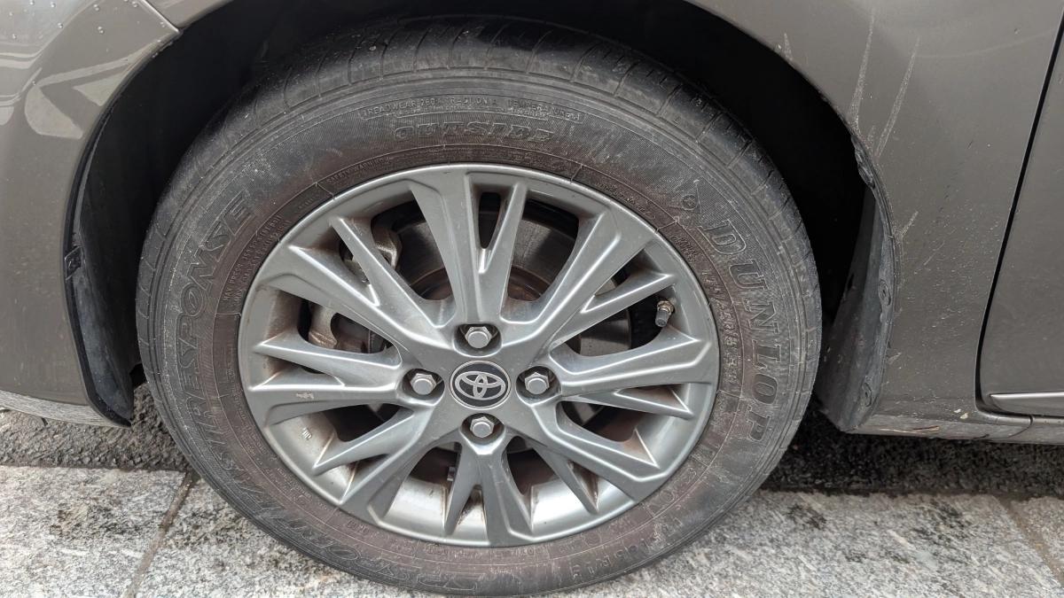 Toyota Yaris 1.0 VVTI 65