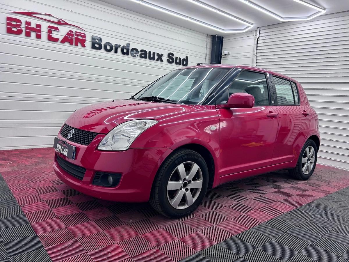 Image: Suzuki Swift 1.3 90ch Série spéciale SWIFT "IN THE CITY" 5P // Clim - Écran - Suivi complet