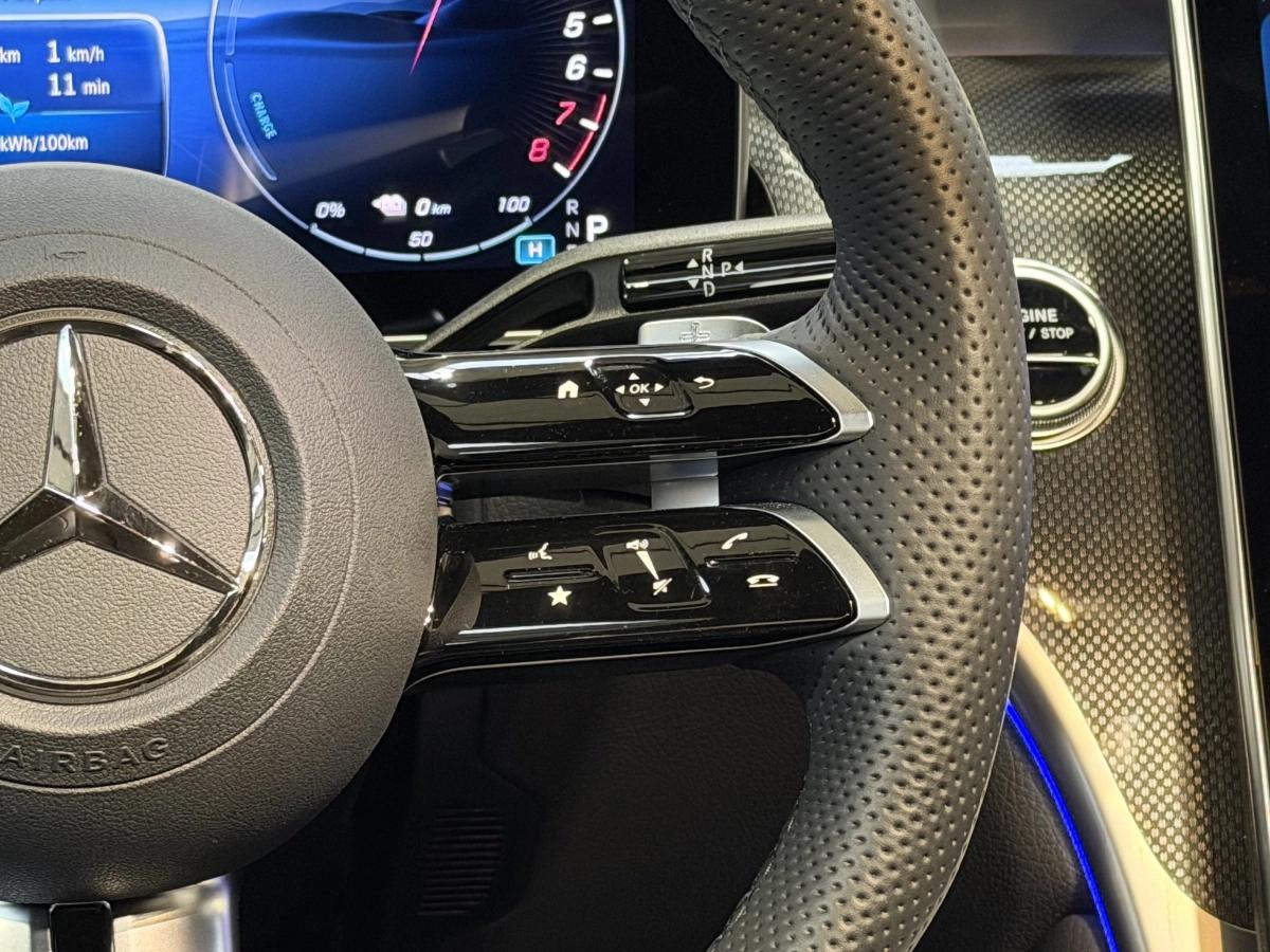 MERCEDES GLC 300 E 4MATIC AMG LINE