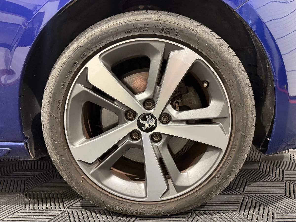 Peugeot 308 - photo 8