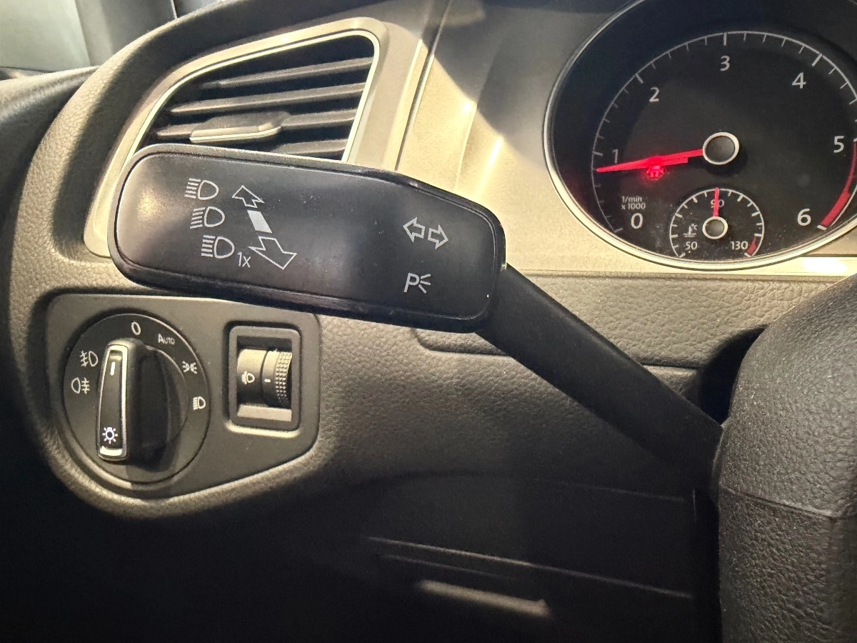 Volkswagen Golf - photo 27