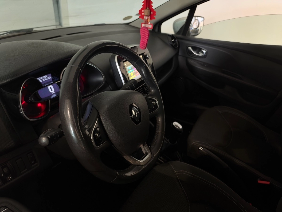 Renault Clio - photo 8