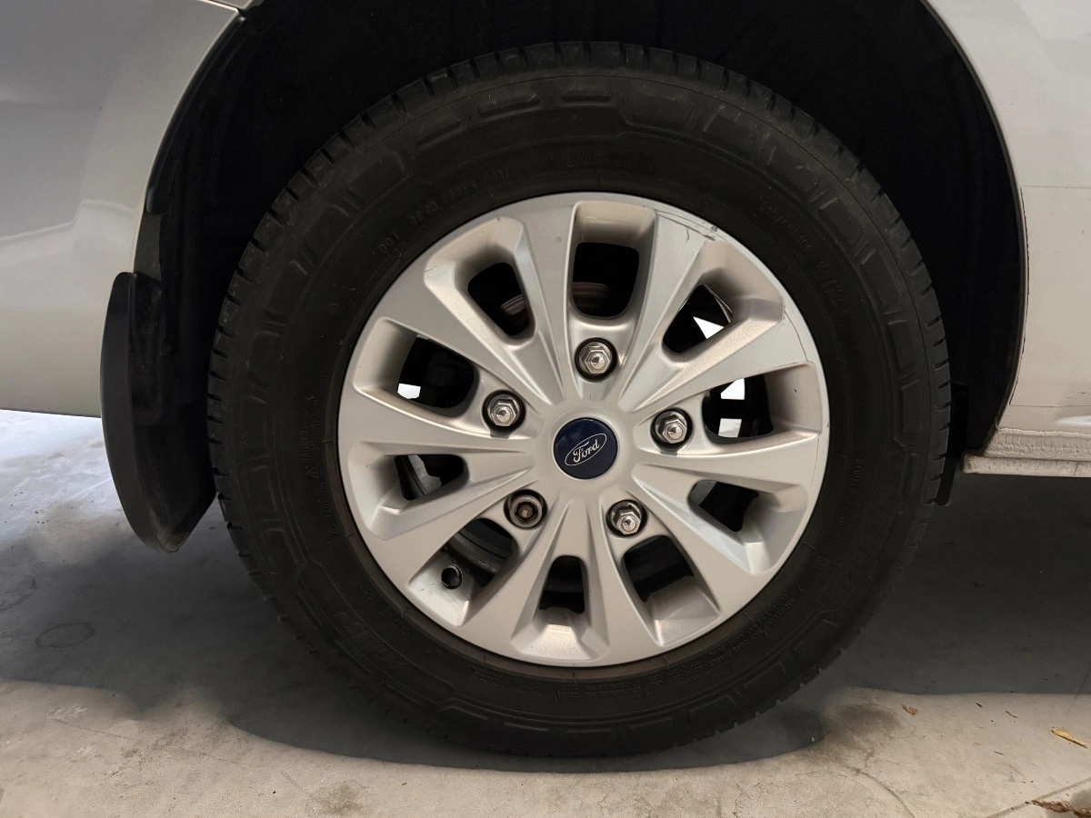 Ford Transit Custom Vu - photo 11