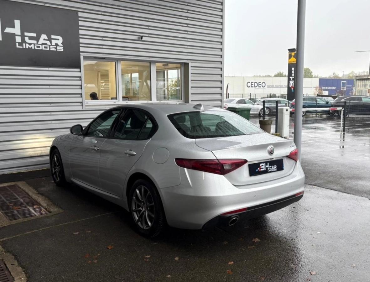 Aperçu indisponible de Alfa Romeo Giulia