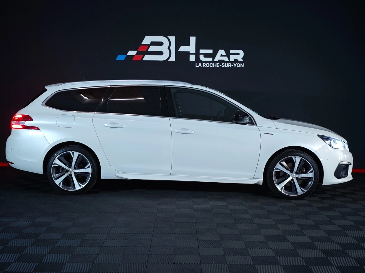 Peugeot 308 - photo 3