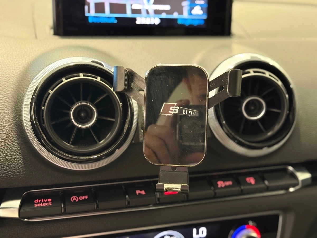 Audi S3 - photo 22