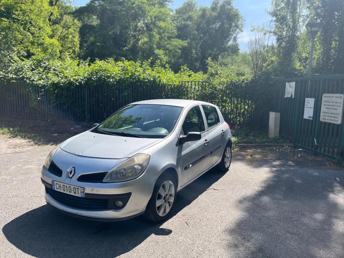 RENAULT Clio