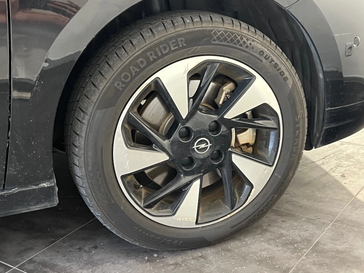 Opel Corsa-e - photo 26