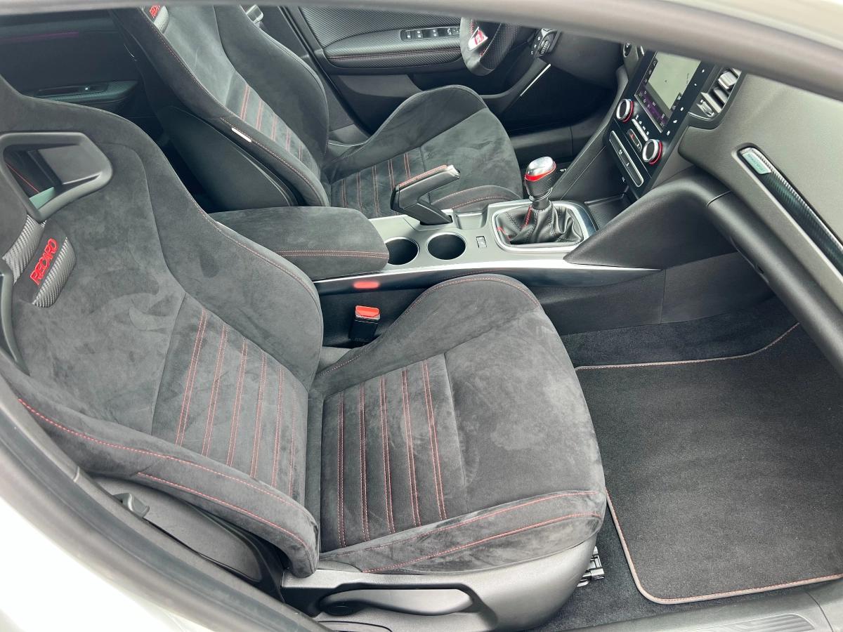 Renault Megane 1.8 300 RS TROPHY