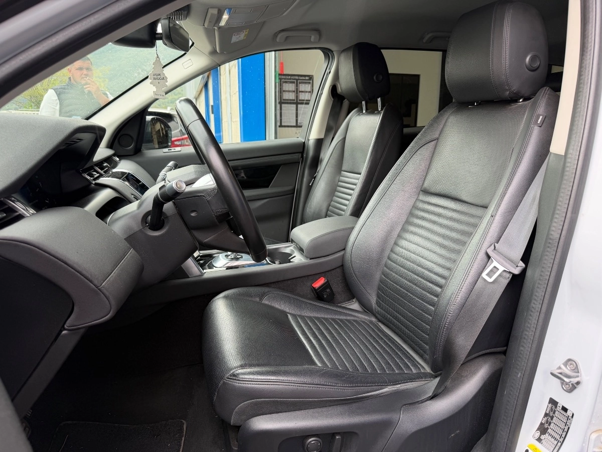 Land Rover Discovery Sport - photo 8