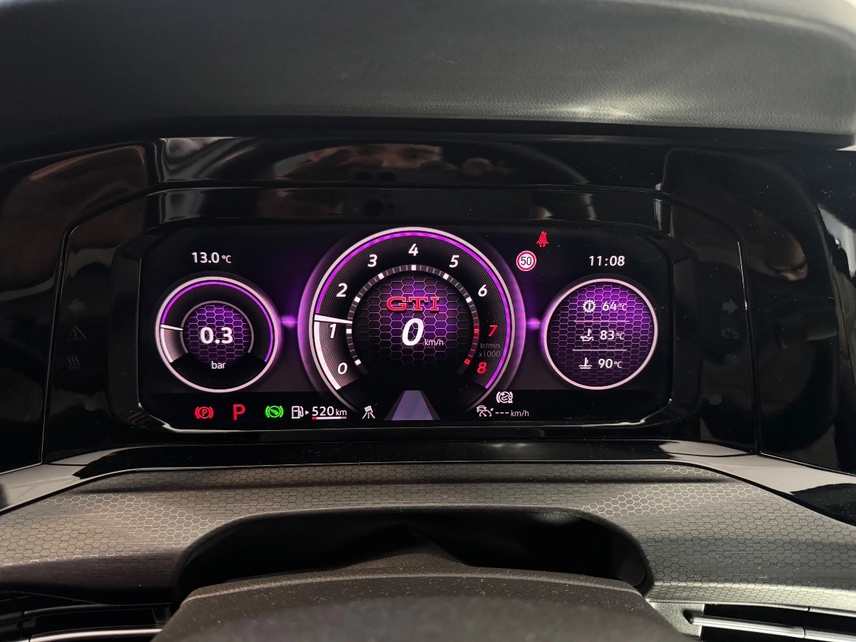 Volkswagen Golf - photo 17