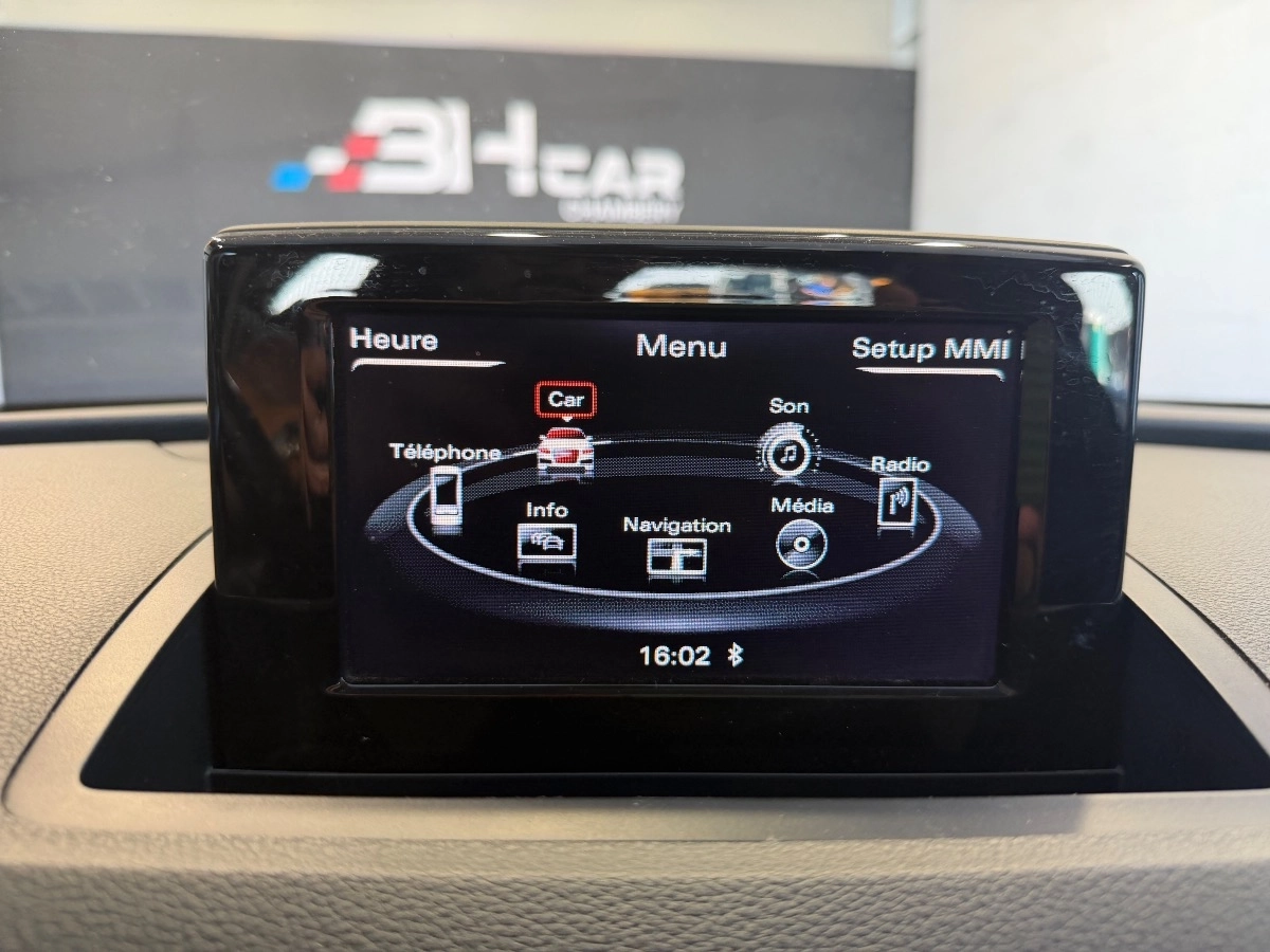 Audi Q3 - photo 19