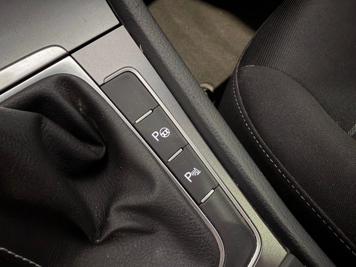 Volkswagen Golf - photo 16