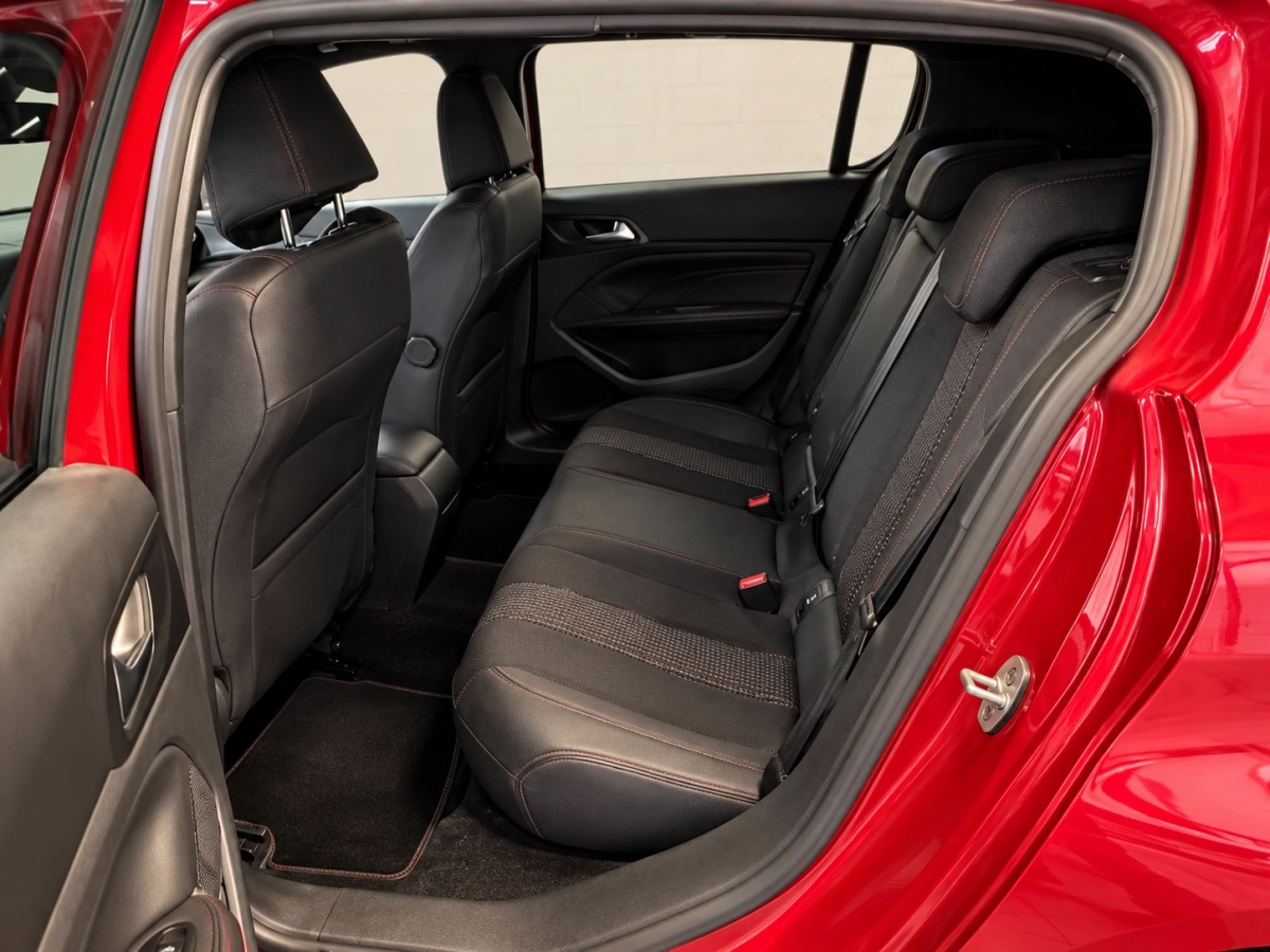 Peugeot 308 - photo 22