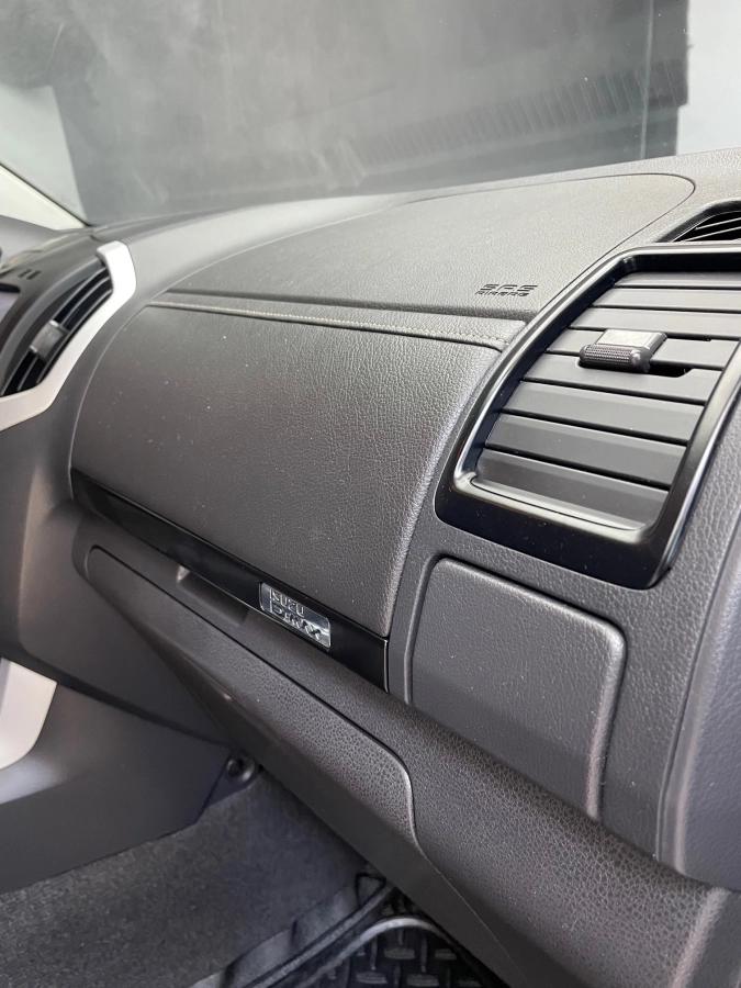Isuzu D-max SPACE CAB 1.9 DDI 160 SOLAR 4WD