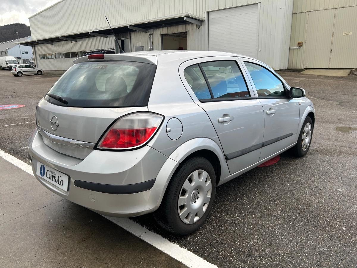 Opel Astra 1.6 TWINPORT 105 ELEGANCE
