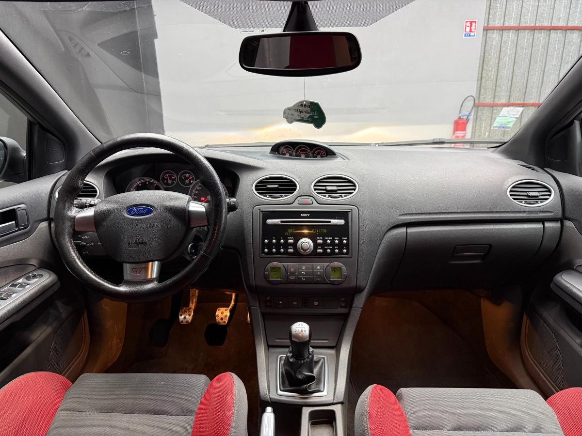 Ford Focus 2.5 T 225 ST