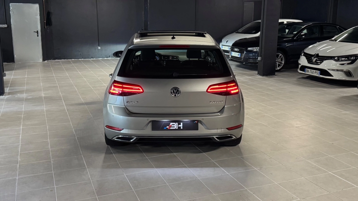 Volkswagen Golf - photo 8