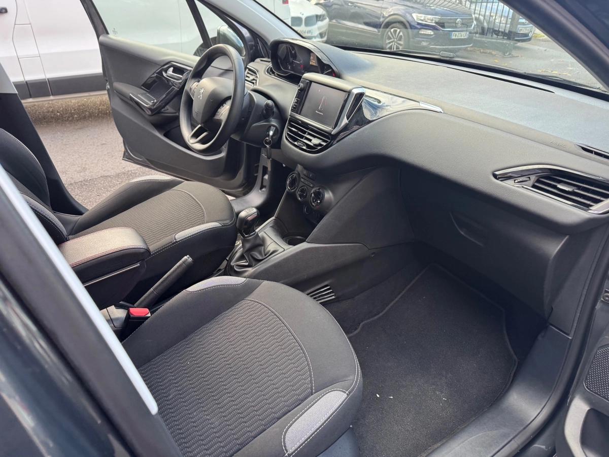Aperçu indisponible de Peugeot 208