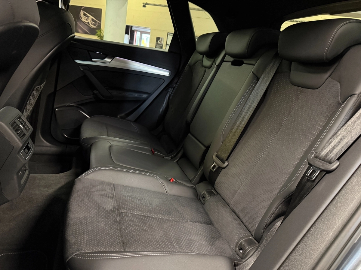Audi Q5 - photo 16