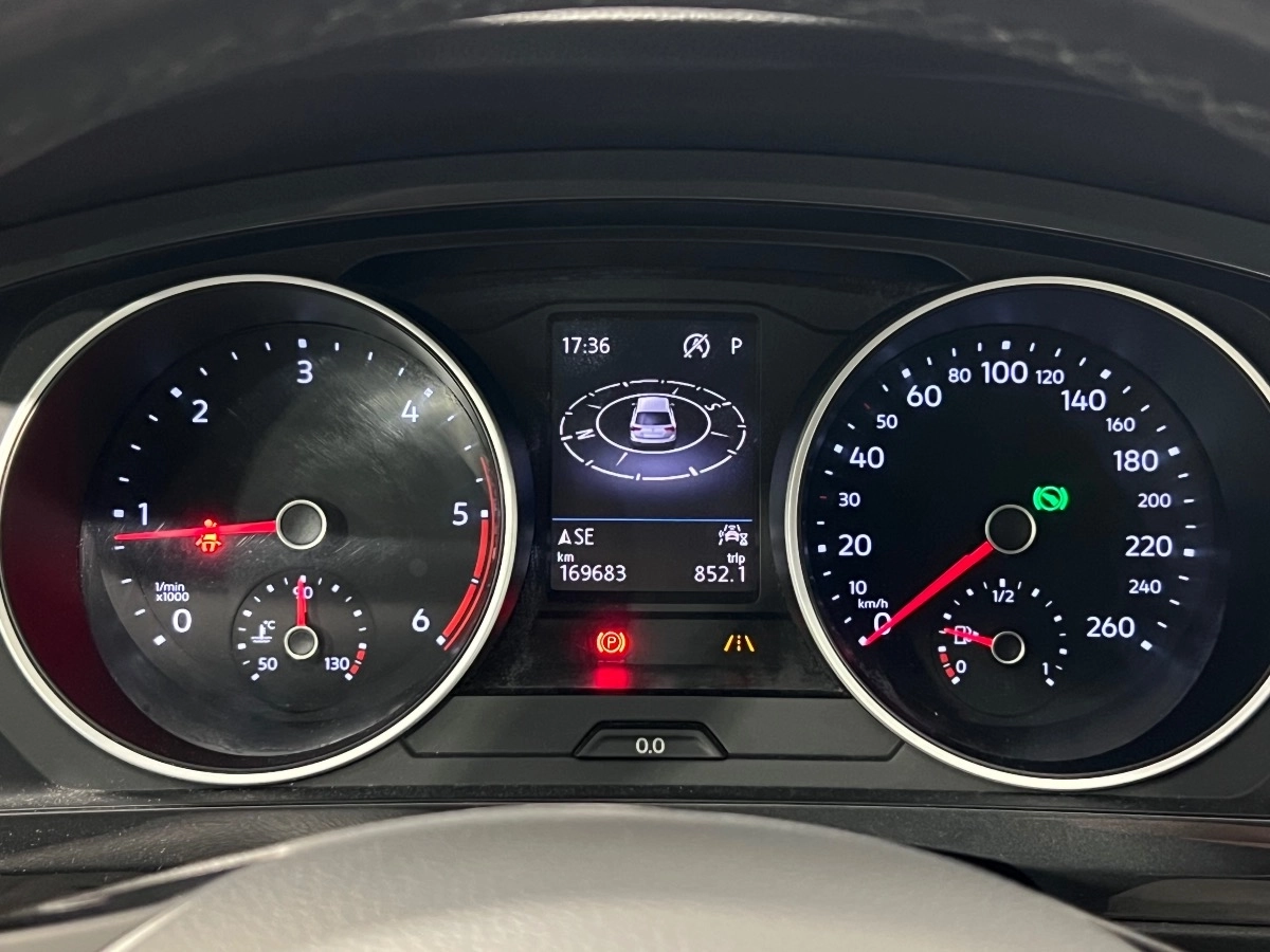 Volkswagen Tiguan - photo 20