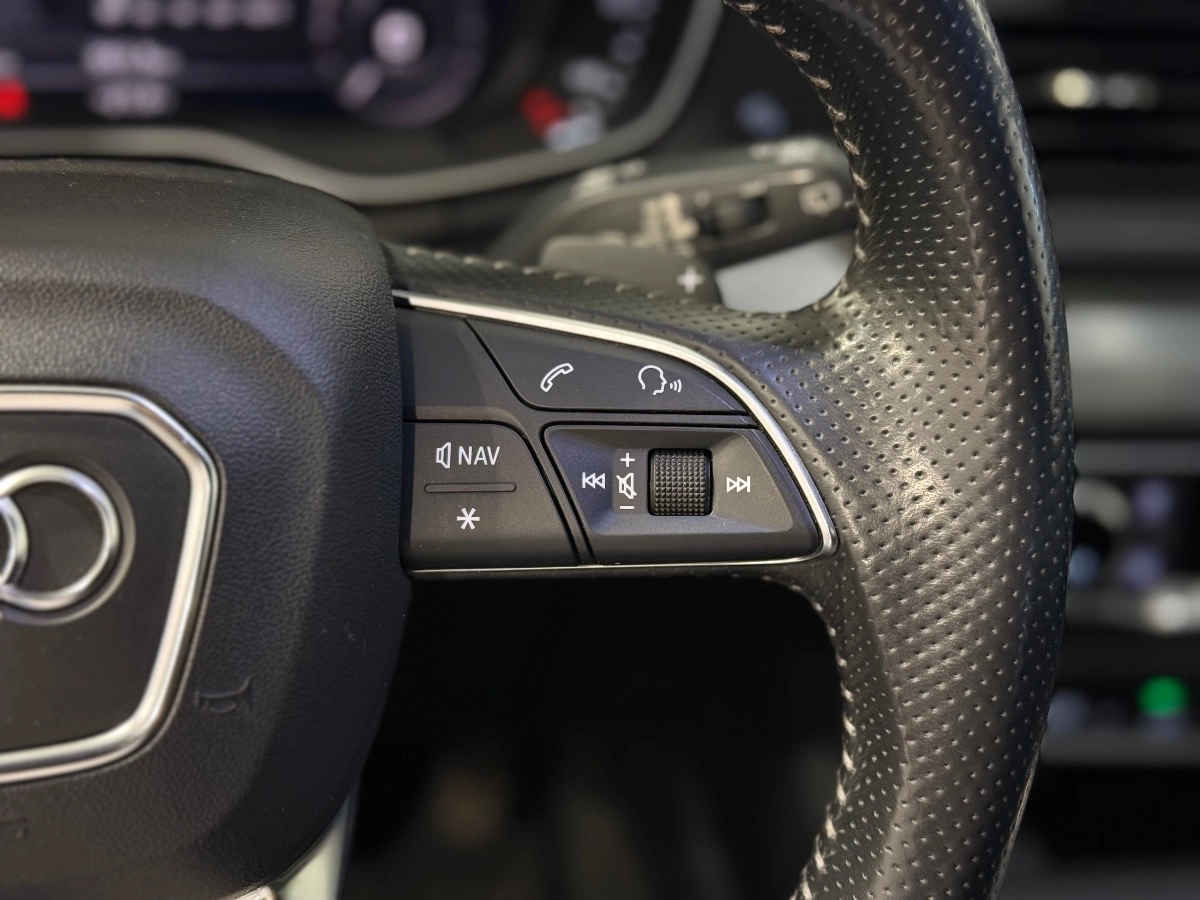Audi Q5 - photo 17