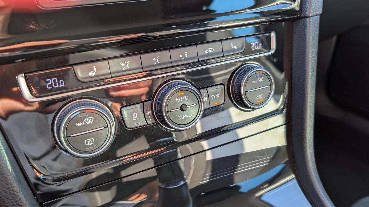 Volkswagen Golf 