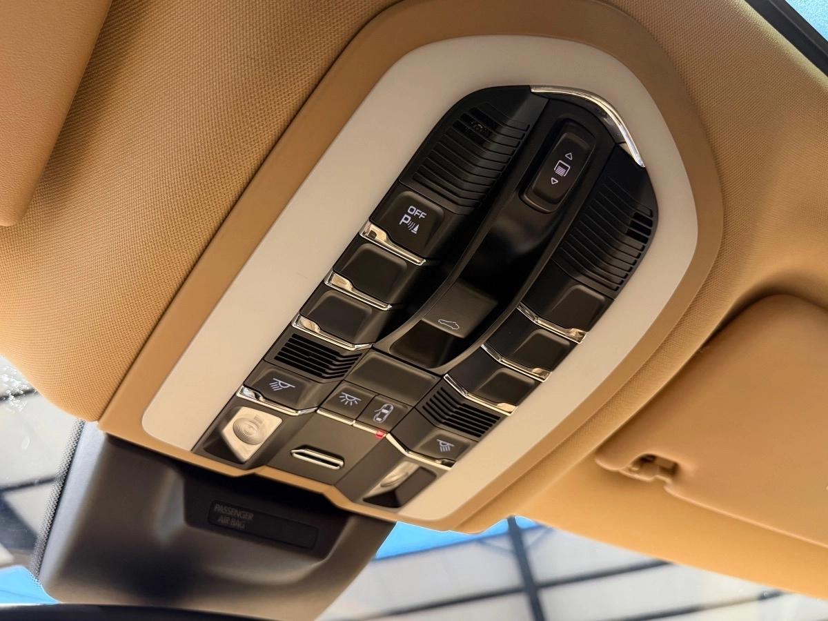 Porsche Macan GTS V6 3.0 360 PDK Options+++