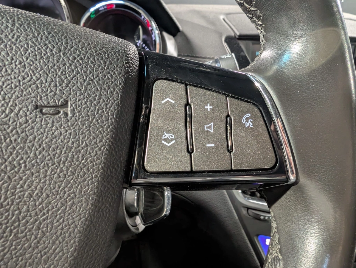 CADILLAC CTS V - photo 13
