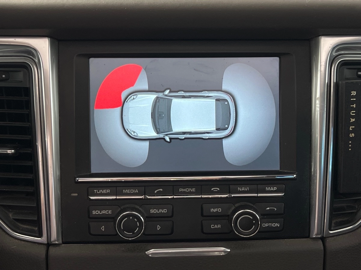 Porsche Macan - photo 22