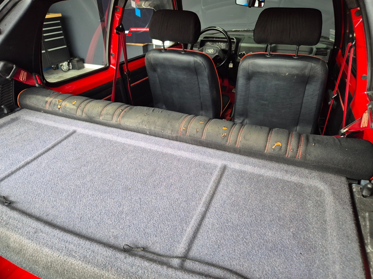 Peugeot 205 - photo 15