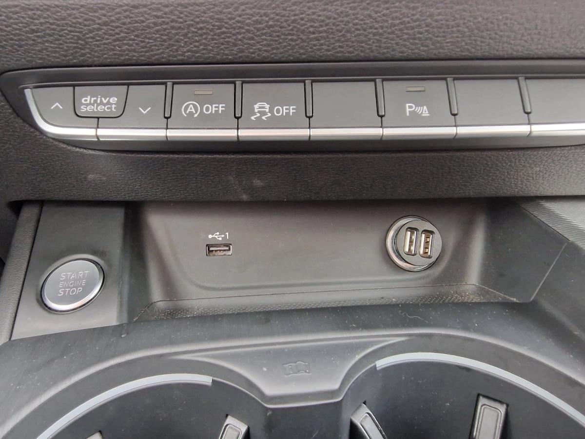 Audi A4 AVANT 3.0 TDI 220 S-LINE QUATTRO S-TRONIC BVA