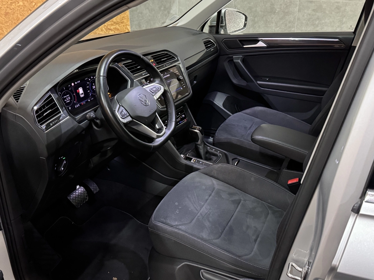 Volkswagen Tiguan - photo 4