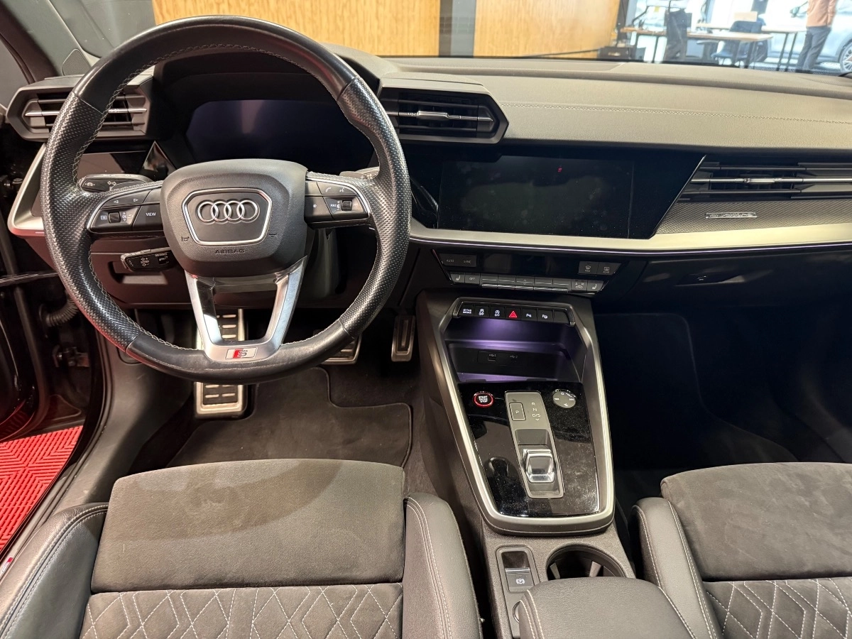 Audi S3 - photo 13