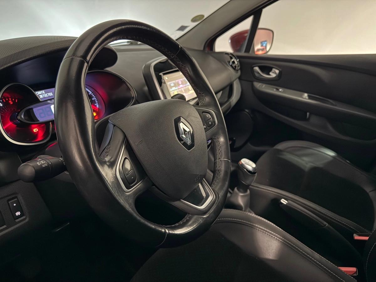 Aperçu indisponible de RENAULT Clio