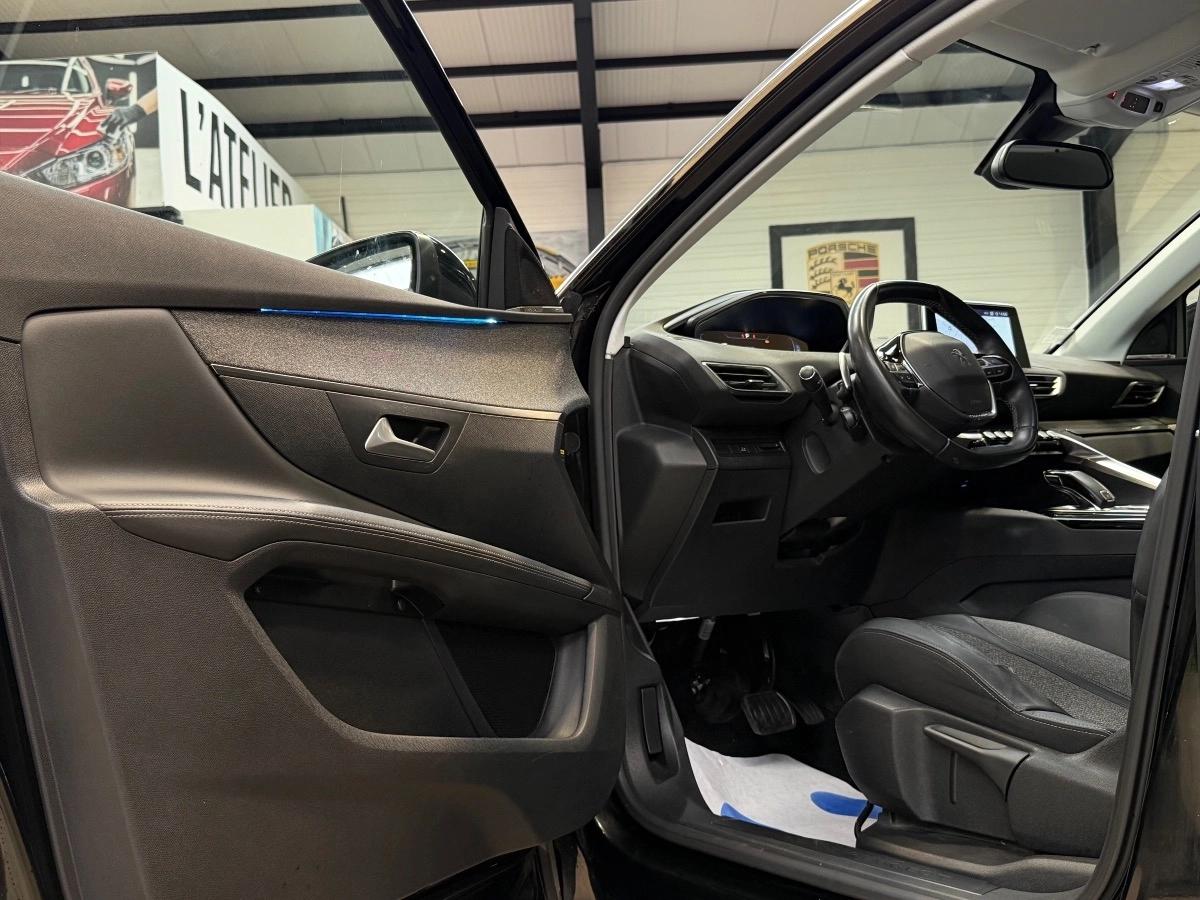 PEUGEOT 3008 (II) 1.2  EAT8 S&S 130CH - 1ERE MAIN - ENTRETIENS CONSTRUCTEUR