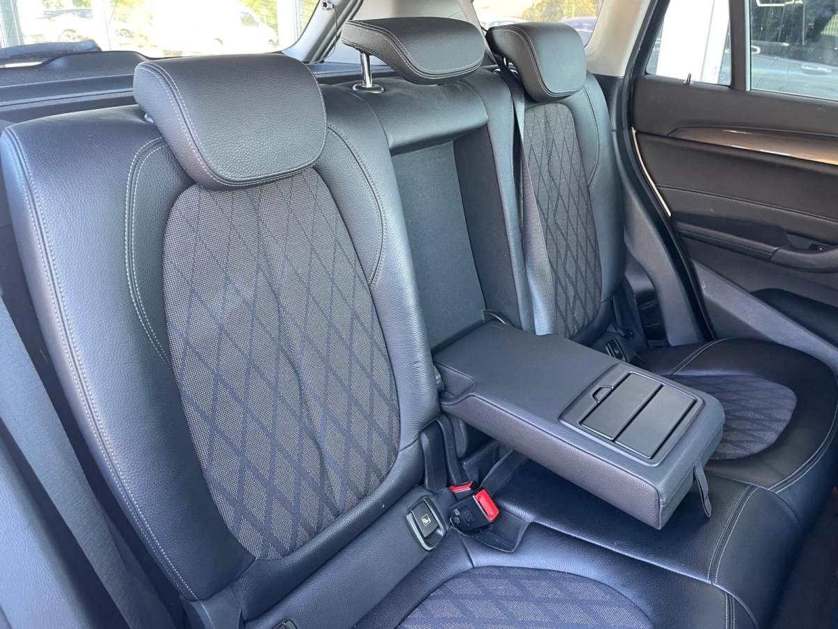 Bmw X1 - photo 13