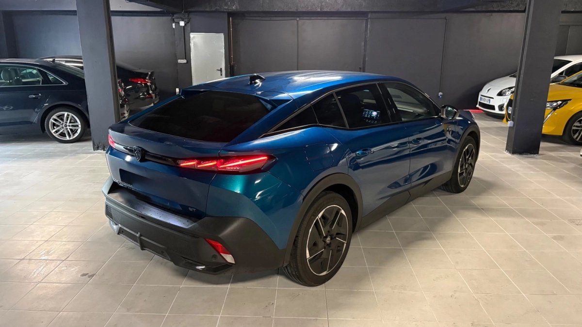 Peugeot 408 - photo 2