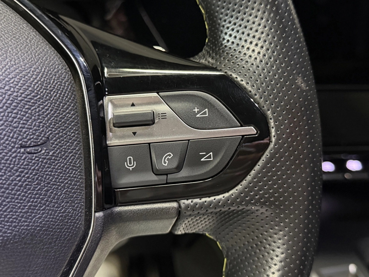 Peugeot 308 - photo 9