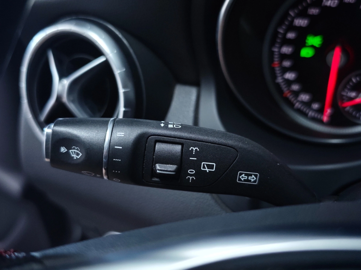 Mercedes Classe Cla - photo 16