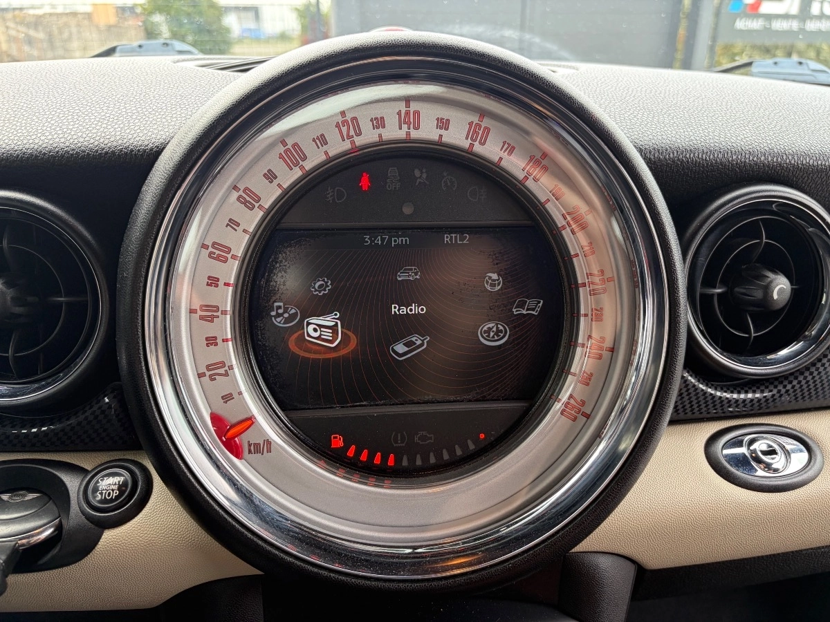 Mini Cabrio - photo 13