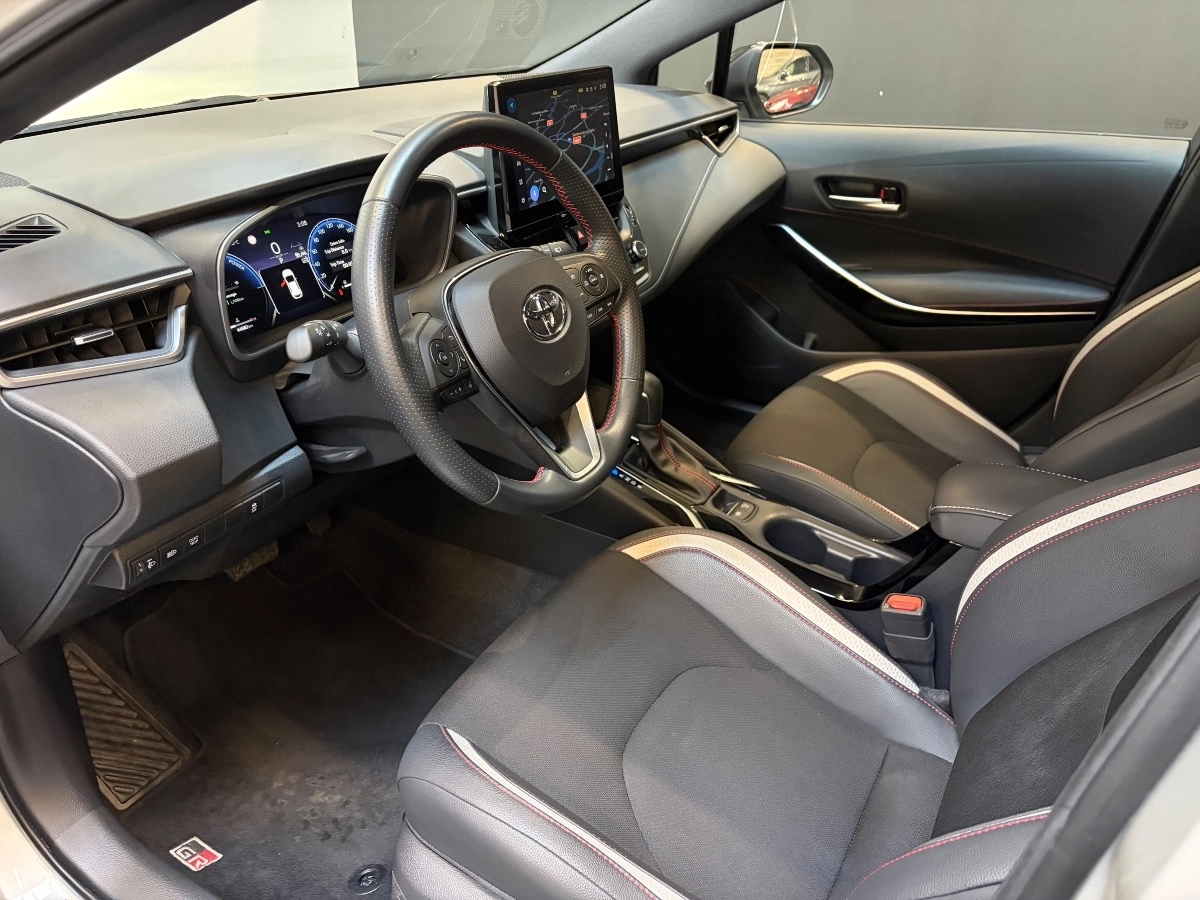 Toyota Corolla - photo 8